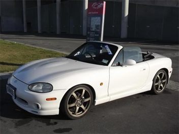 Front Bumper RHS.jpg