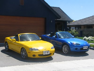 01 & 05 MX5s 003_1_3_1.jpg