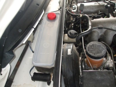 washer bottle mod 008.JPG