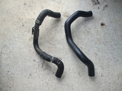lower radiator hose 001.JPG